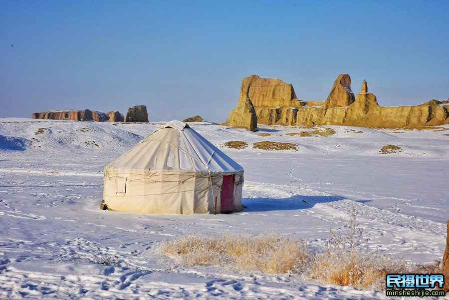 冬季北疆禾木喀纳斯摄影团-赛里木湖-世界魔鬼城-冬季天鹅泉摄影团