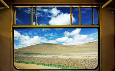 坐高铁去新疆旅游摄影，分享高铁车窗拍照技巧